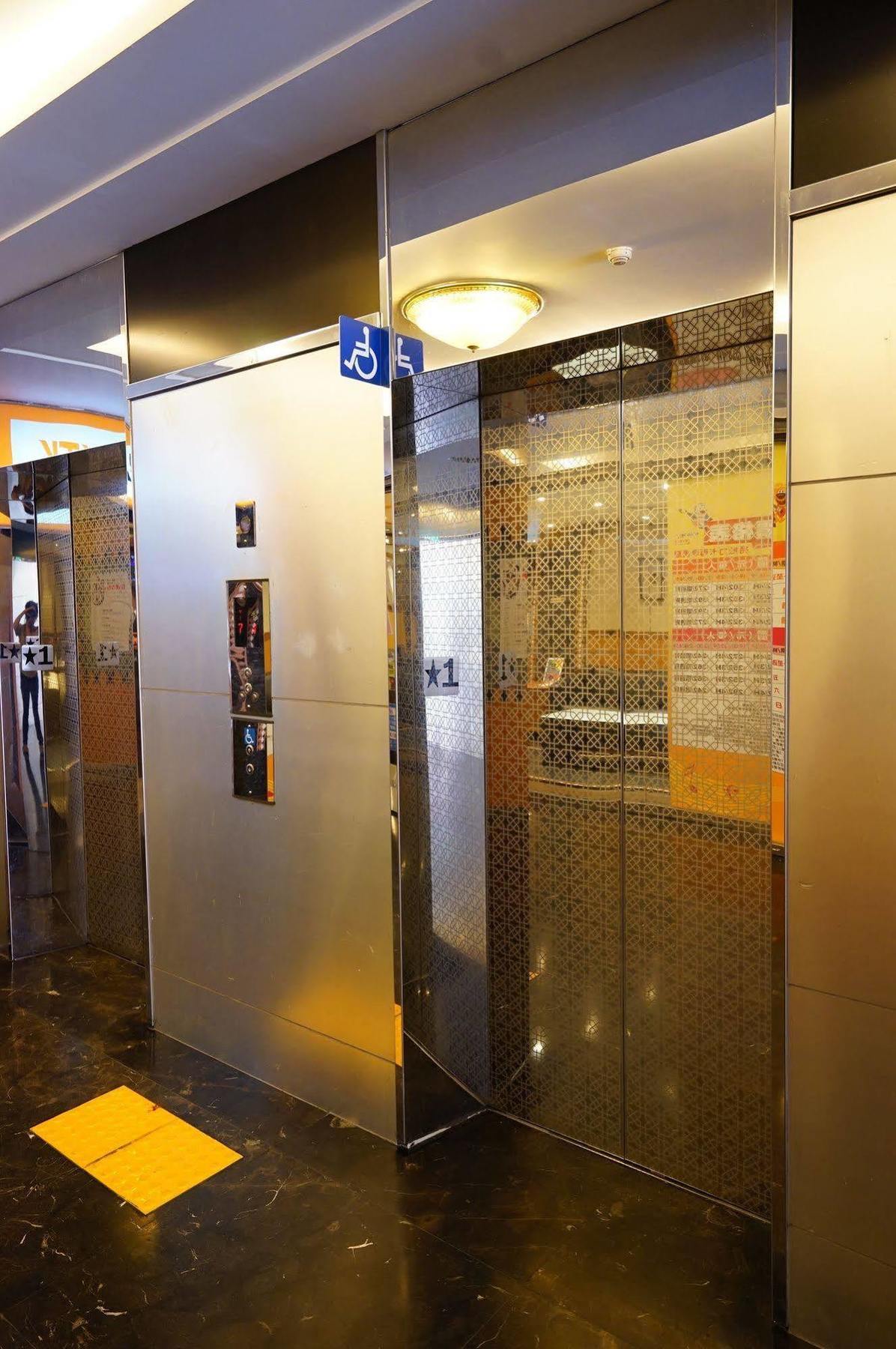 Cavemen Hostel Taipei Station Youth Branch Exterior photo